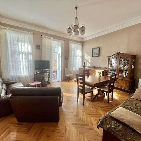 Apartment Down Town Group 第比利斯 外观 照片