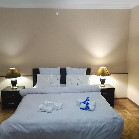 Apartment Down Town Group 第比利斯 外观 照片