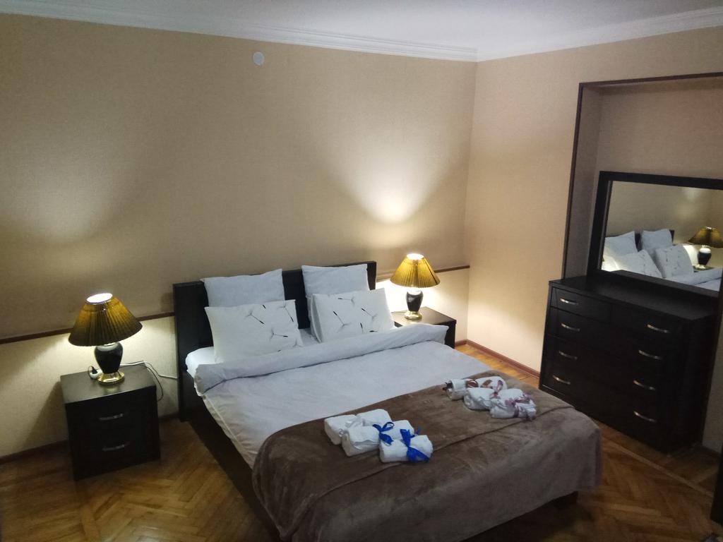 Apartment Down Town Group 第比利斯 外观 照片